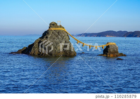 二見興玉神社 夫婦岩 二見興玉神社 夫婦岩 110285879