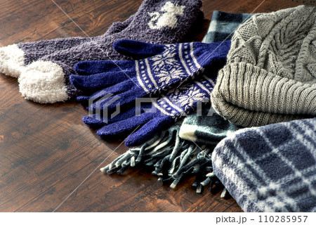 冬の衣服 110285957