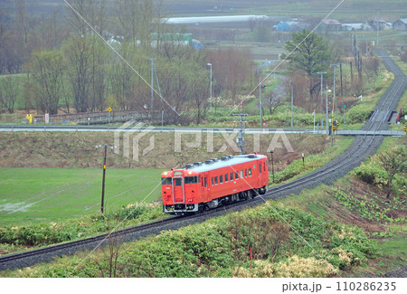 根室本線　下金山ー山部　JR北海道　キハ40-1758（釧路） 110286235