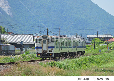 日田彦山線 石原町ー志井 JR九州 キハ147-90+キハ147-1058(直方) 日田彦山線 石原町ー志井 JR九州 キハ147-90+キハ147-1058(直方) 110291401