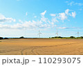 農業と風力発電の共存　北海道　日本海側　道北 110293075
