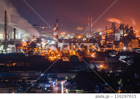 龍王神社展望台から望む福山市の工場夜景 110297015