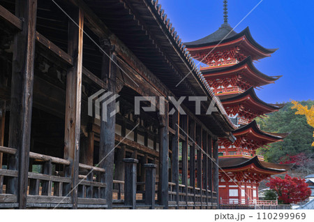 厳島神社の千畳閣（豊国神社） 110299969