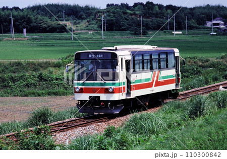 1988年 北条鉄道法華口駅付近を走るレールバス 1988年 北条鉄道法華口駅付近を走るレールバス 110300842
