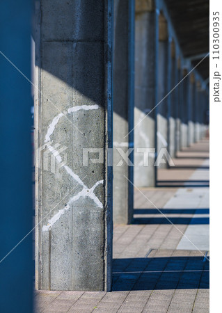 横浜、象の鼻パーク みなとみらい、港、船 横浜、象の鼻パーク みなとみらい、港、船 110300935