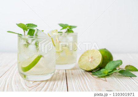 iced lime soda with mint iced lime soda with mint 110301971