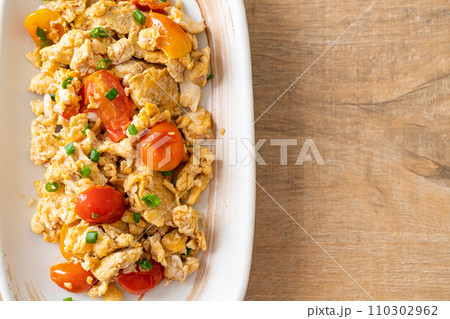 stir-fried tomatoes with egg on plate stir-fried tomatoes with egg on plate 110302962