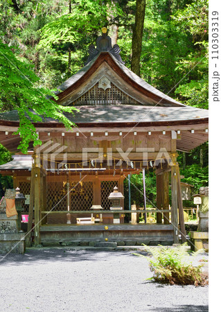 京都 新緑の貴船神社 奥宮(京都府京都市) 京都 新緑の貴船神社 奥宮(京都府京都市) 110303319