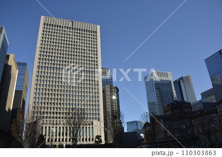 東京駅前の都市風景 東京駅前の都市風景 110303863