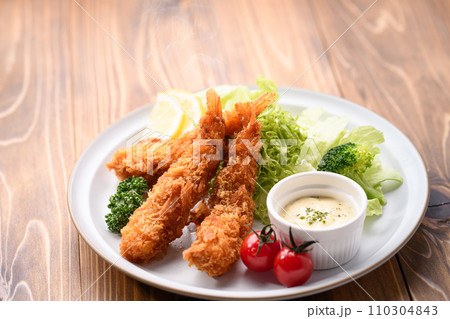 揚げたてサクサクの海老フライ 揚げたてサクサクの海老フライ 110304843