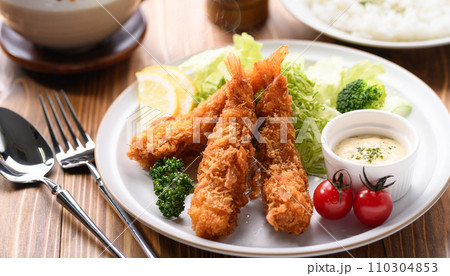 揚げたてサクサクの海老フライ 揚げたてサクサクの海老フライ 110304853