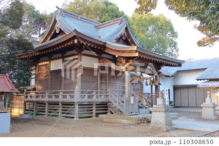 初富稲荷神社とキツネ 初富の鎮守様 千葉県鎌ケ谷市初富本町 伏見稲荷大社より御分神を遷奉 初富稲荷神社とキツネ 初富の鎮守様 千葉県鎌ケ谷市初富本町 伏見稲荷大社より御分神を遷奉 110308650