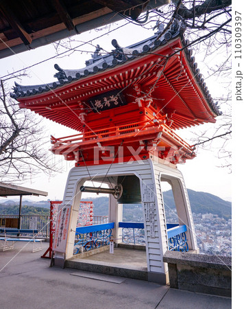 千光寺　鐘楼からの見晴らし（広島県尾道市） 110309397