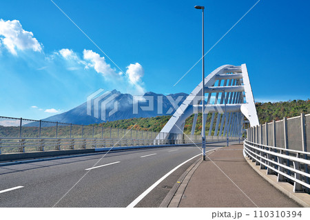 【牛根大橋】 鹿児島県鹿児島市黒神町地先 【牛根大橋】 鹿児島県鹿児島市黒神町地先 110310394