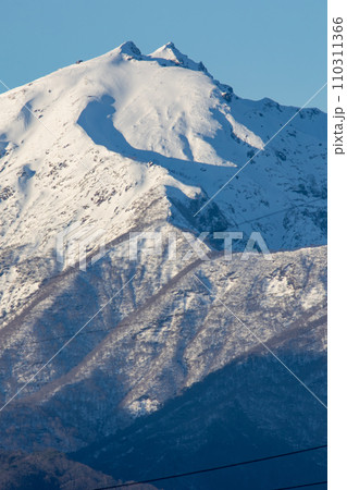 雪の谷川岳 雪の谷川岳 110311366