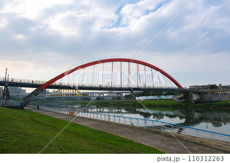 台湾 台北市 レインボー橋 110312263