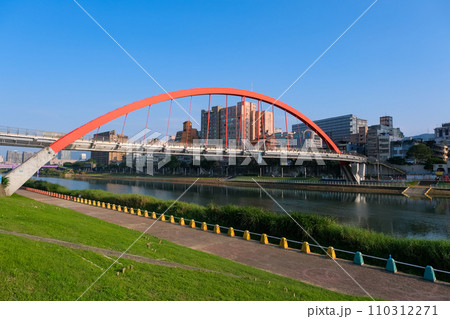 台湾 台北市 レインボー橋 110312271