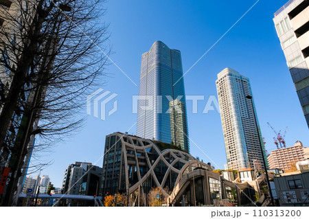 東京都港区 麻布台ヒルズ 110313200