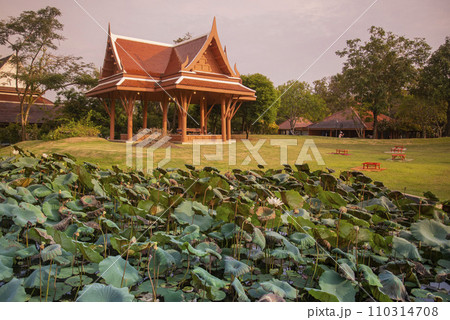 THAILAND AMPHAWA KING RAMA 2 MEMORIAL PARK 110314708