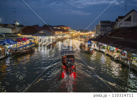 THAILAND AMPHAWA MAE KLONG FLOATING MARKET 110314711
