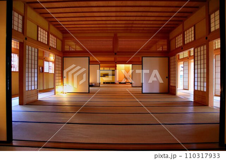 日本伝統建築の佇まいを再現した趣のある空間… 【五稜郭】に建つ『箱館奉行所』表座敷 110317933