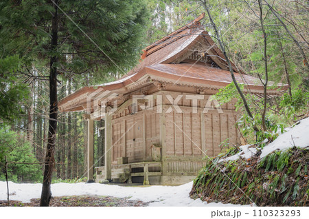 山形　神社のお社 110323293