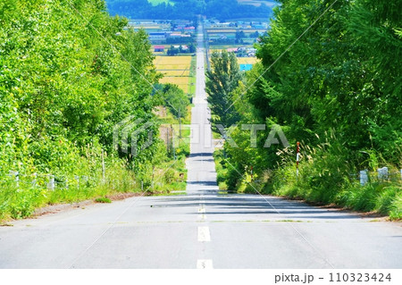 パノラマロード江花 (北海道上富良野町) パノラマロード江花 (北海道上富良野町) 110323424