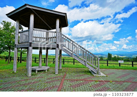 千望峠 展望台 (北海道上富良野町) 千望峠 展望台 (北海道上富良野町) 110323877