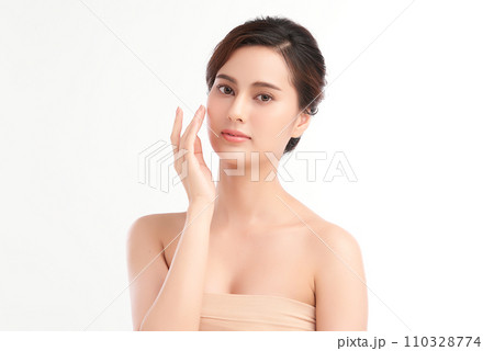 Beautiful young asian woman with clean fresh skin on white background, Face care, Facial treatment, Cosmetology, beauty and spa, Asian women portrait. 110328774
