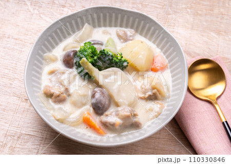 蕪と鶏のクリーム煮 蕪と鶏のクリーム煮 110330846