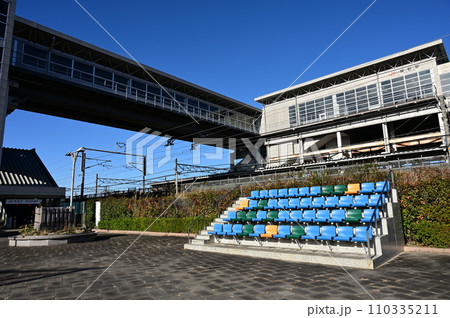 愛野駅(東海道本線)の南北自由通路 愛野駅(東海道本線)の南北自由通路 110335211