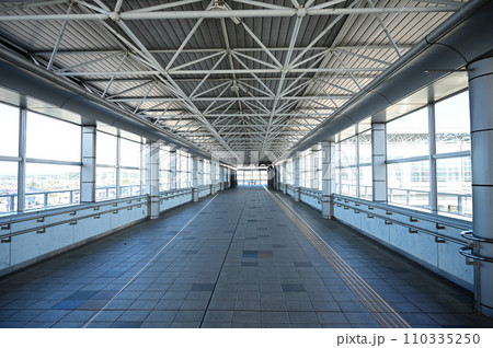 愛野駅（東海道本線）の南北自由通路 110335250