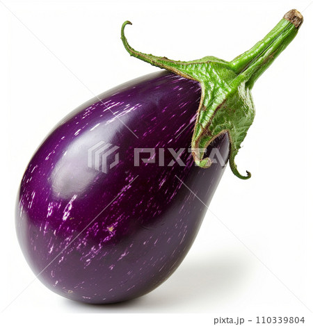 ナスの新鮮な画像白背景 110339804