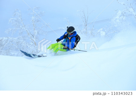 バックカントリースキー 110343023