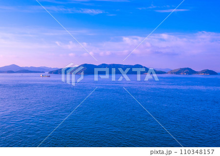 瀬戸内海の朝 瀬戸内海の朝 110348157