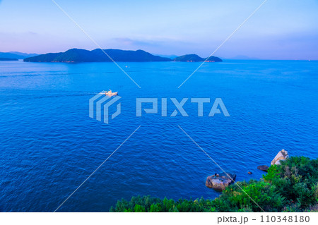 瀬戸内海の朝 瀬戸内海の朝 110348180
