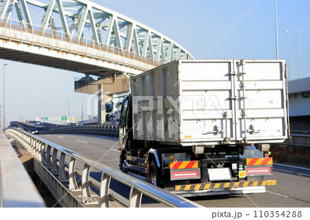 産業廃棄物収集運搬車 イメージ 産業廃棄物収集運搬車 イメージ 110354288