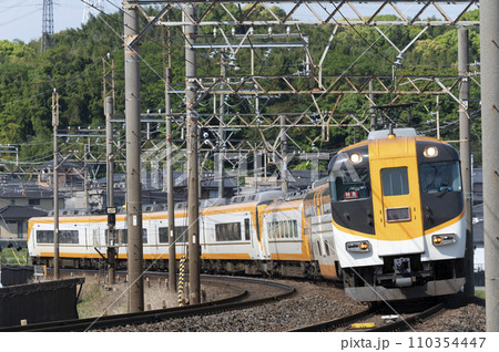 近鉄30000系&22000系(益生~伊勢朝日) 110354447