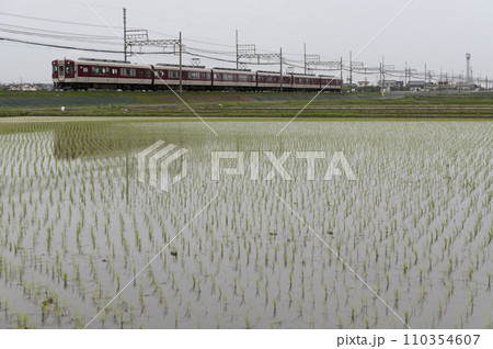 近鉄の急行列車(伊勢若松~千代崎) 近鉄の急行列車(伊勢若松~千代崎) 110354607