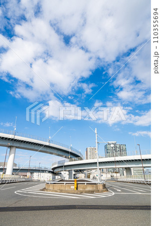 「東京都」首都高速道路東雲ジャンクション 110355694