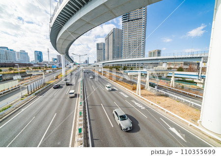 「東京都」首都高速道路東雲ジャンクション 110355699