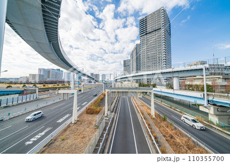 「東京都」首都高速道路東雲ジャンクション 「東京都」首都高速道路東雲ジャンクション 110355700
