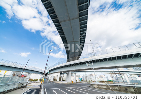 「東京都」首都高速道路東雲ジャンクション 110355701
