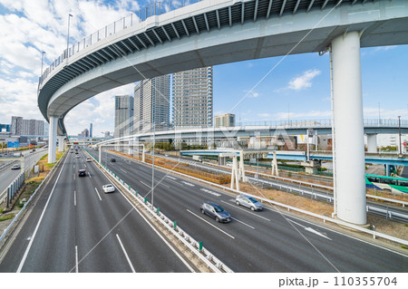 「東京都」首都高速道路東雲ジャンクション 110355704
