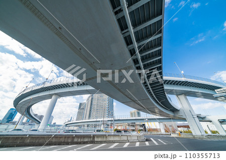 「東京都」首都高速道路東雲ジャンクション 110355713