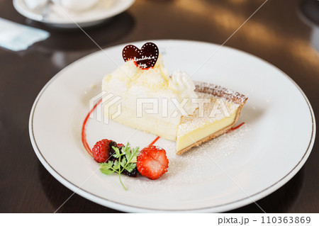 Homemade Cheese Cake with fresh strawberries and Berries. Dessert for Happy Valentine Day celebration 110363869