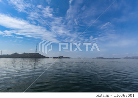 忠海港から出たフェリーからの眺め 110365001