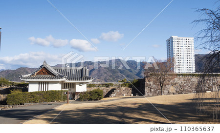復元された甲府城(鶴舞城公園) 復元された甲府城(鶴舞城公園) 110365637