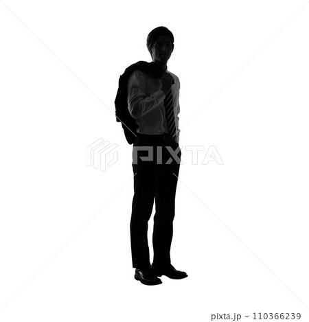 ビジネスマンの全身シルエット　手作業で精密に切り抜いた背景透過写真PNG 110366239