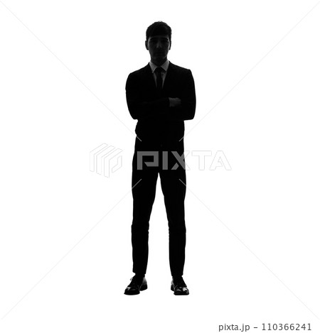 ビジネスマンの全身シルエット　手作業で精密に切り抜いた背景透過写真PNG 110366241
